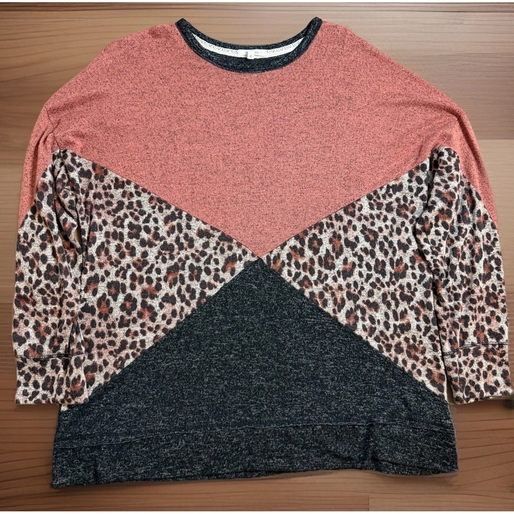 Maurices  Womens Plus Size 0X XL Stretchy Long Sleeve Leopard Print Cozy Top